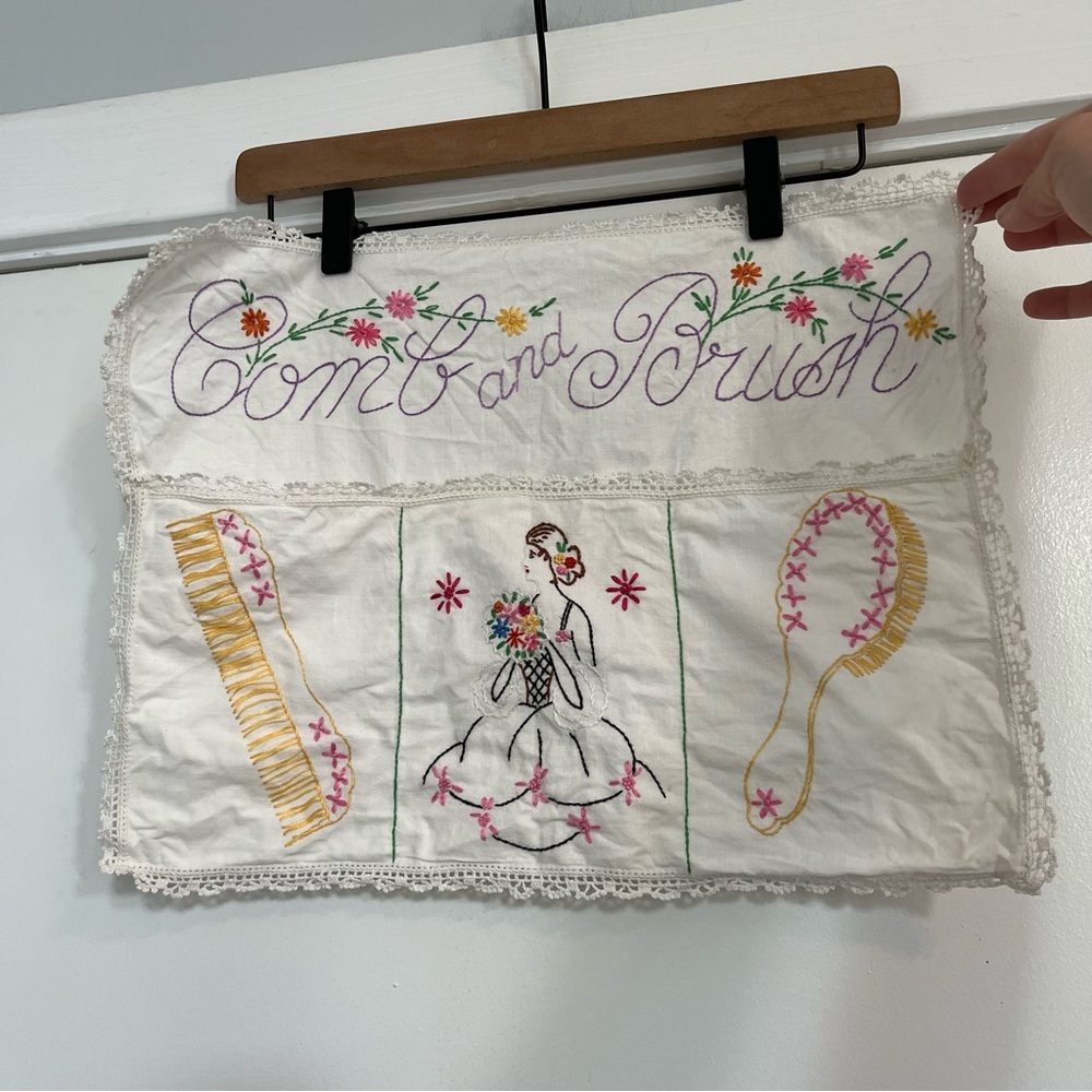 Vintage Victorian design stitched organizer brush comb pockets embroidery decor